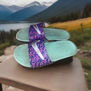 NIKE CU4666-500 Pink Purple Slide On Sandals Kids Size‎ 3Y Rare Shoe Slides Gym